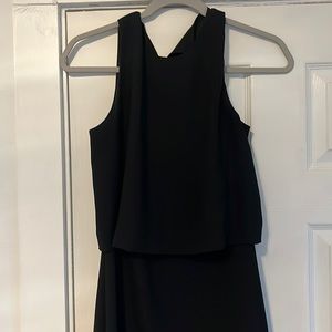 Tall dress banana republic size 2.  Black tiered ruffles
